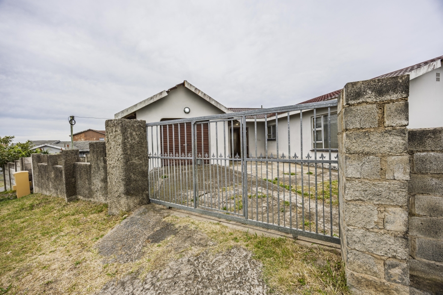 3 Bedroom Property for Sale in Amalinda North Eastern Cape